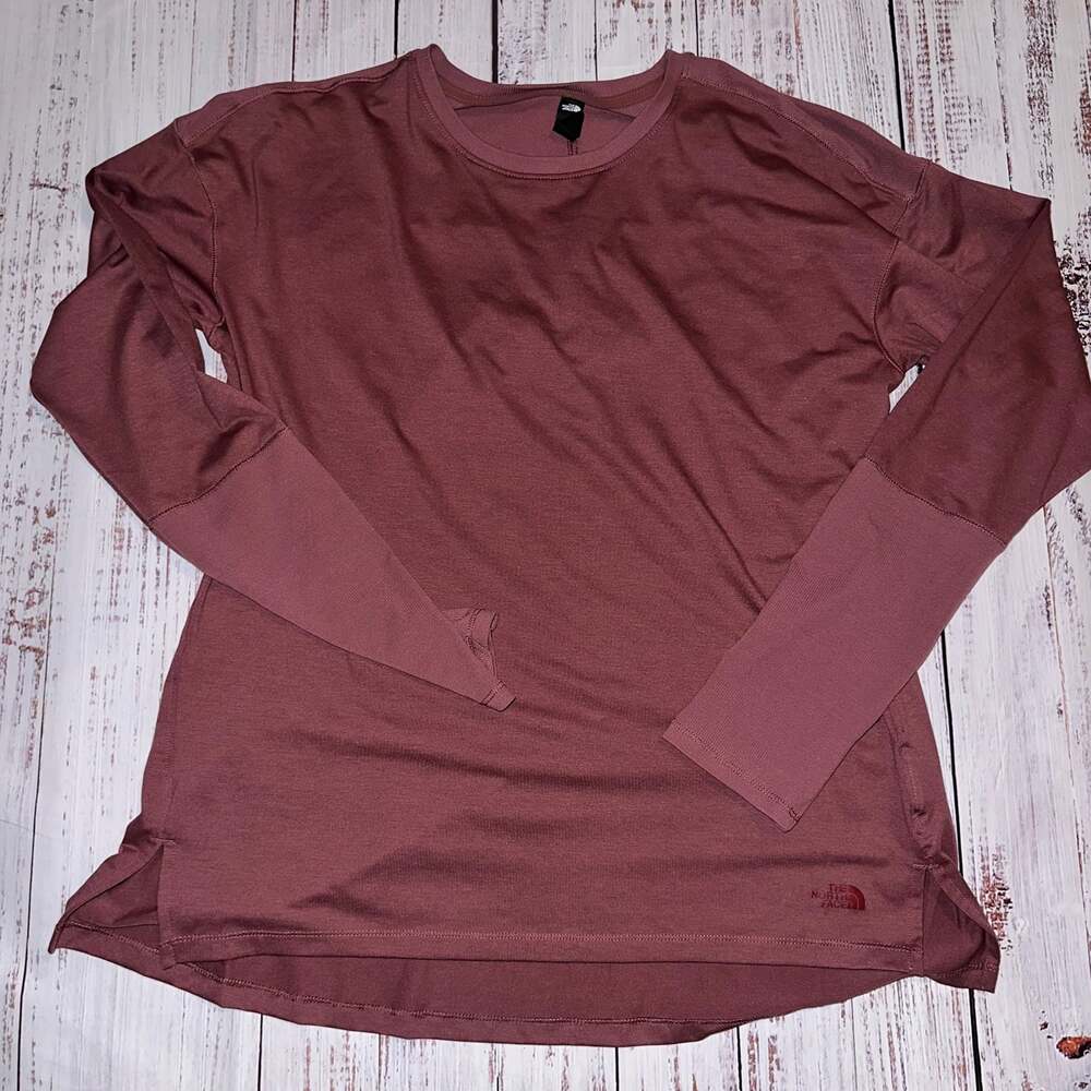 The North Face Women's FutureFleece Crew Base Layer in Wild Ginger-L